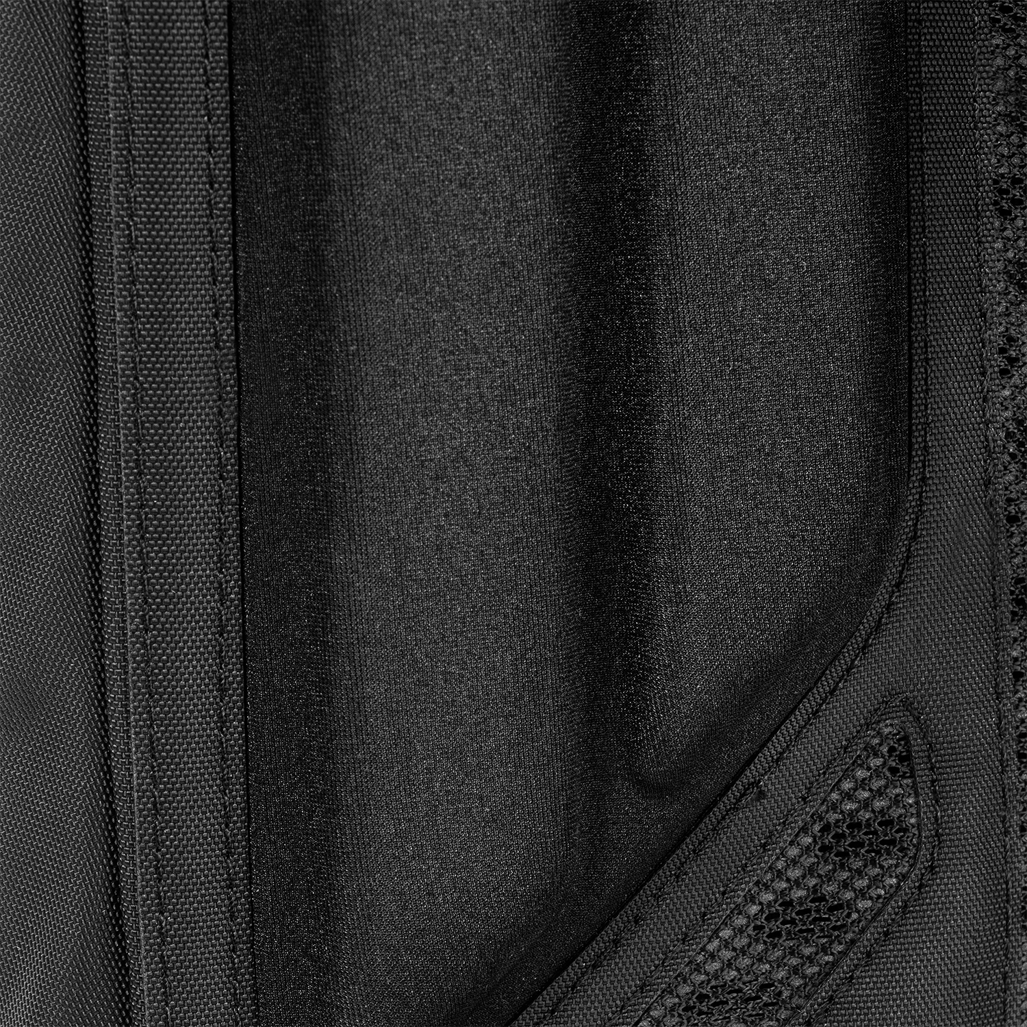 paragon-hydration-pack-o8 Paragon_Black_Texture.png