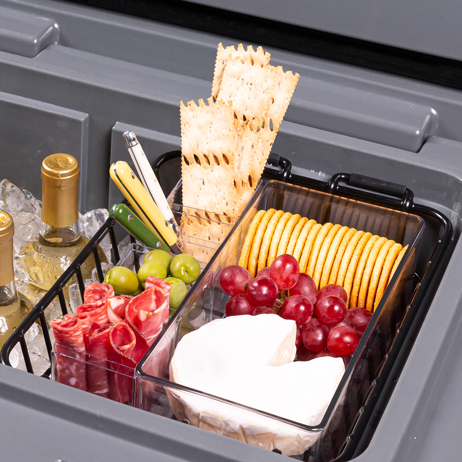 brutank-35qt-55qt-dry-rack-o8 brutank-dry-rack_accessory_alt-1.png